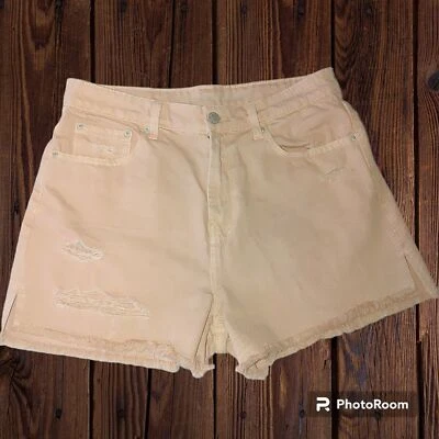 Bermuda Vanilla Star feminina desgastada cintura alta corte júnior tamanho 9 NOVA - Imagem 1 de 4