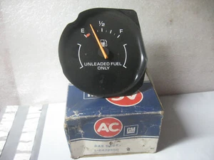Chevette Dash 1980 gas indicador de combustible GM AC 6432986 lote antiguo - Imagen 1 de 4
