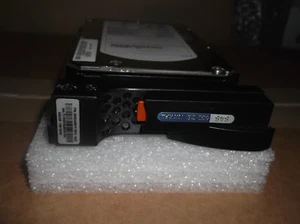  EMC  005048811  400GB, 10K RPM , SAS for AX4-5, AX4-5I, AX4-5F  AX-SS10-400 - Picture 1 of 3