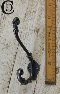 GANCHO PARA ABRIGO Y SOMBRERO HIERRO FUNDIDO ANTIGUO 5,5"/140mm 'Ornate Fancy Scroll' con tornillos - Imagen 1 de 1