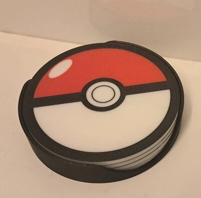 *NUEVO - POKEMON POKEBALL DRINK COASTER SET DE REGALO DE 4 con SOPORTE Juego Nintendo * Foto 1 de 4