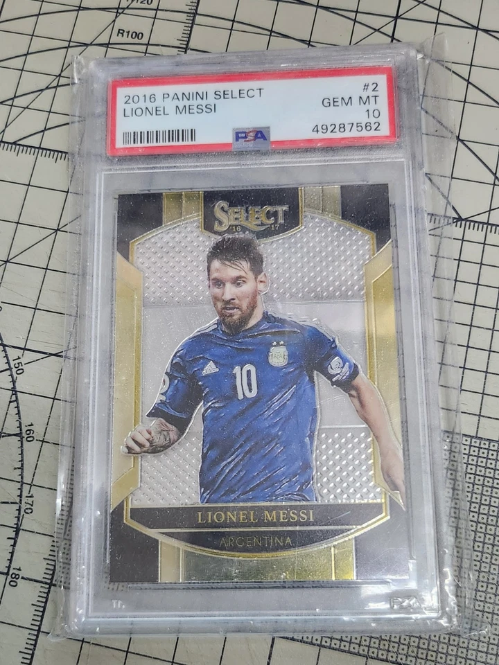 PSA 10 2016 Panini Select #2 LIONEL MESSI Argentina Barcelona Argentina Gem Mint - Image 1 of 2