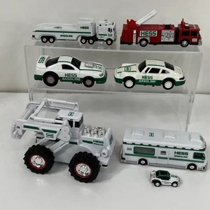 Lote de juguetes de colección Hess camión de bomberos cargador frontal furgoneta Dune Buggy Mustang Porsche LEER - Imagen 1 de 10