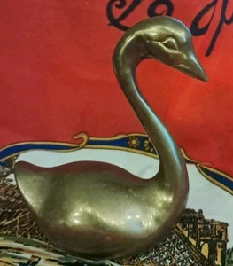 Hermosa estatuilla de cisne vintage de latón macizo coleccionable  - Imagen 1 de 7