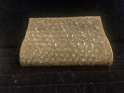 Bolso de mano de fiesta con cuentas doradas Foto 1 de 4
