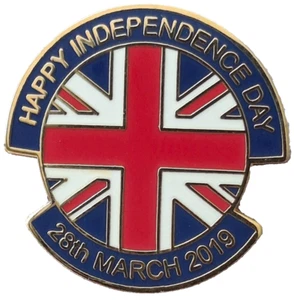 Brexit Pin Anstecker Happy Independence Day 28. März 2019 - Bild 1 von 4