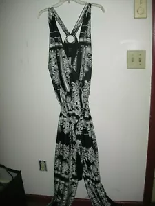 LANE BRYANT Black & White Printed V Neck Jumpsuit 26/28 Fits 26W 28W 3X 4X - Picture 1 of 2