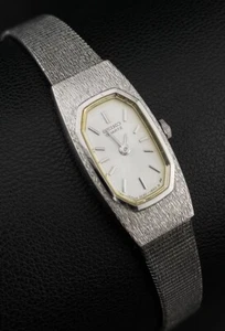 Vintage 80’s Seiko Silver Tone Dainty Thin Ladies Watch Octagonal White Dial - Picture 1 of 15