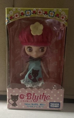 Blythe Tomy Takara Petite MISS SALLY RICE NRFB US Seller - Image 1 of 4