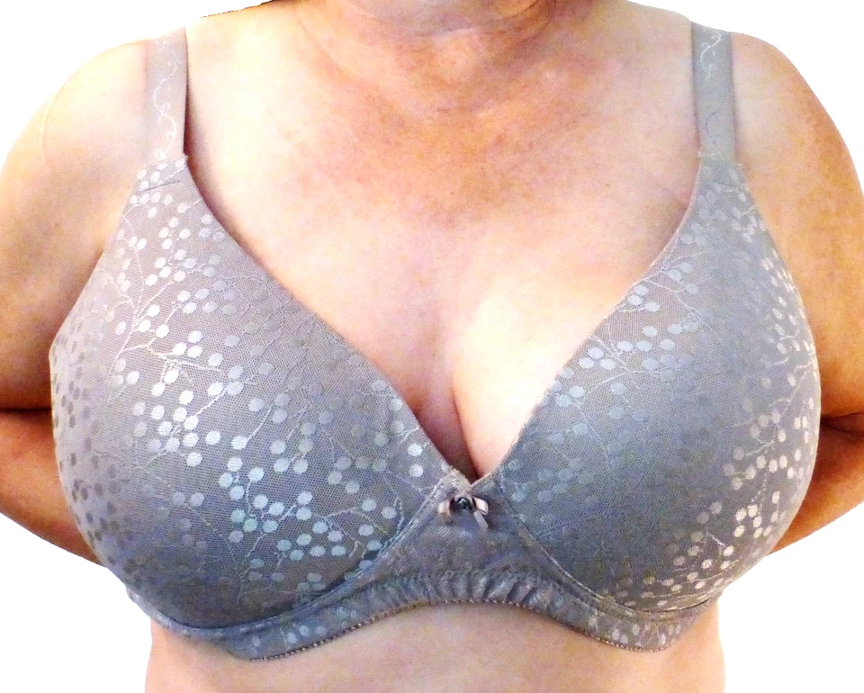 SEXY!!! GLAMORISE LAVANDA FLORAL LUNARES ACOLCHADO PUSHUP CAMISETA SUJETADOR 48A NUEVO SIN ETIQUETAS Foto 1 de 4