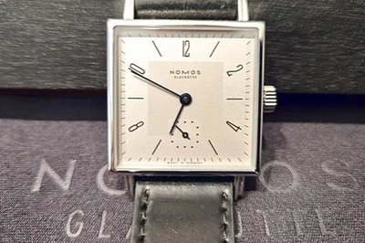 Nomos Glashütte Tetra Epcos Full Set V.2018 Ladies Steel Foto 1 de 4