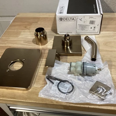 Pacote de acabamento somente chuveiro Delta T14237-CZ Velum - Bronze - Imagem 1 de 4