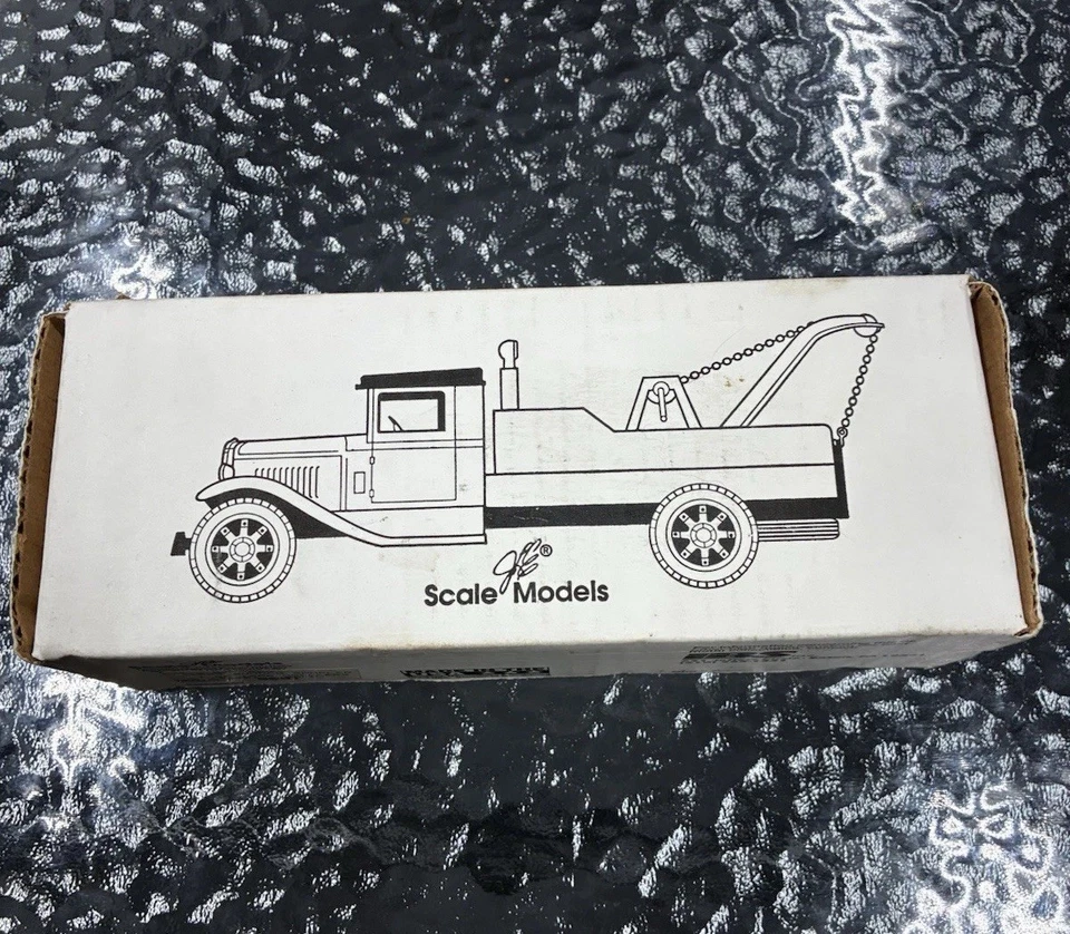 1929 International Tow Truck Bank Sunoco Limited Edition Die Cast Coin Bank - Image 1 of 4