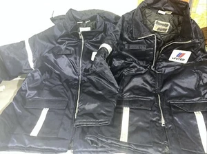 De colección 2 - Abrigo Pesado United Airlines Azul Marino Asfalto Aerolínea Emitido Talla XXL y 44 - Imagen 1 de 15