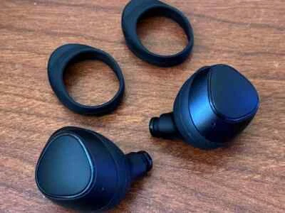 Auriculares inalámbricos Samsung Gear Icon X IconX SM-R140 2018 negros con espuma de memoria Foto 1 de 3