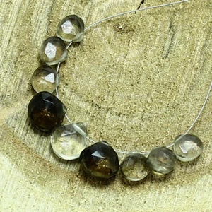 Cuentas de corazón facetadas de cuarzo ahumado Briolette natural sueltas para hacer joyas - Imagen 1 de 3