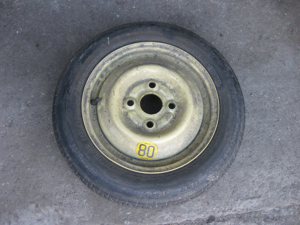 Daihatsu Cuore L251 (03-07) : Notrad 105/90-12 80M Ersatzrad 3x12 Reserverad - Bild 1 von 1