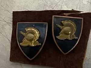 Lot Of 2 Vintage WWII US Army Military Academy West Point DUI Insignia Crest Pin - Picture 1 of 6