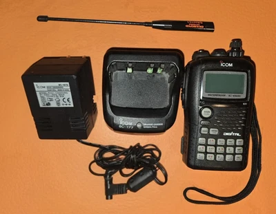 Radiotrasmittente ICOM IC-E92D - Immagine 1 di 2