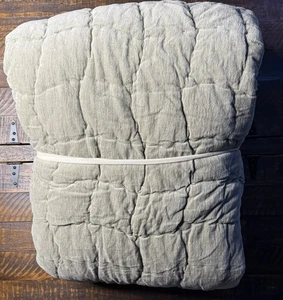 Pottery Barn Cozy Cloud Handcrafted Quilt- King /Cal King - Eucalyptus New! - Picture 1 of 3