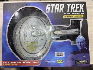2014 Star Trek Next Generation Enterprise NCC-1701-D "All Good Things" - Picture 1 of 4