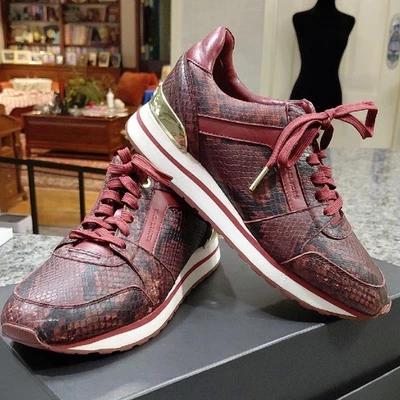"Michael Kors" Sz.7 Womens Billie Trainers Burgundy and Gold Leather Snakeskin.. - Image 1 of 4