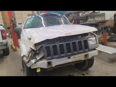 Air Cleaner Fits 93-98 GRAND CHEROKEE 1988373 - Image 1 of 4