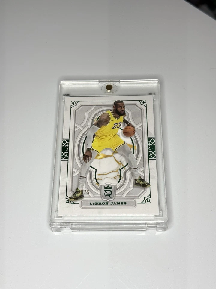 2023-24 Topps Royalty LeBron James Green #/5 Lakers Foto 1 de 3