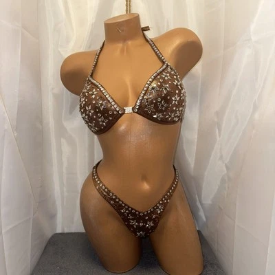 FIGURA de competición traje posando COBRE holograma 36B taza fondo pequeño Foto 1 de 4