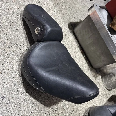 Harley Davidson Motorcycle Seat 055937 - Image 1 of 4
