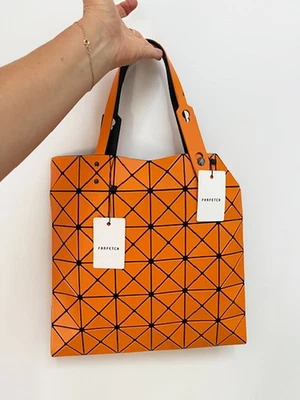 Bolso de Mano para Mujer Diseñador Nuevo con Etiquetas Issey Miyake Bao Bao Estilo Naranja Foto 1 de 4