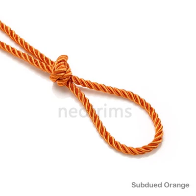 Cuerda retorcida cebada sedosa torcida cuerda satinada 6 mm de grosor tubería de decoración 3 capas Foto 1 de 4