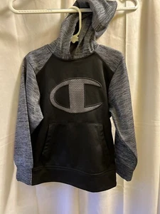 Boys Champion Hoodie size 5 - Picture 1 of 1