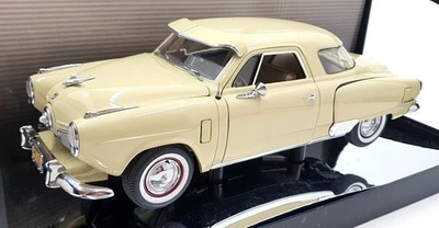 Highway 61 1/18 Scale Diecast 50114 - 1951 Studebaker Commander - Cream - Image 1 of 4