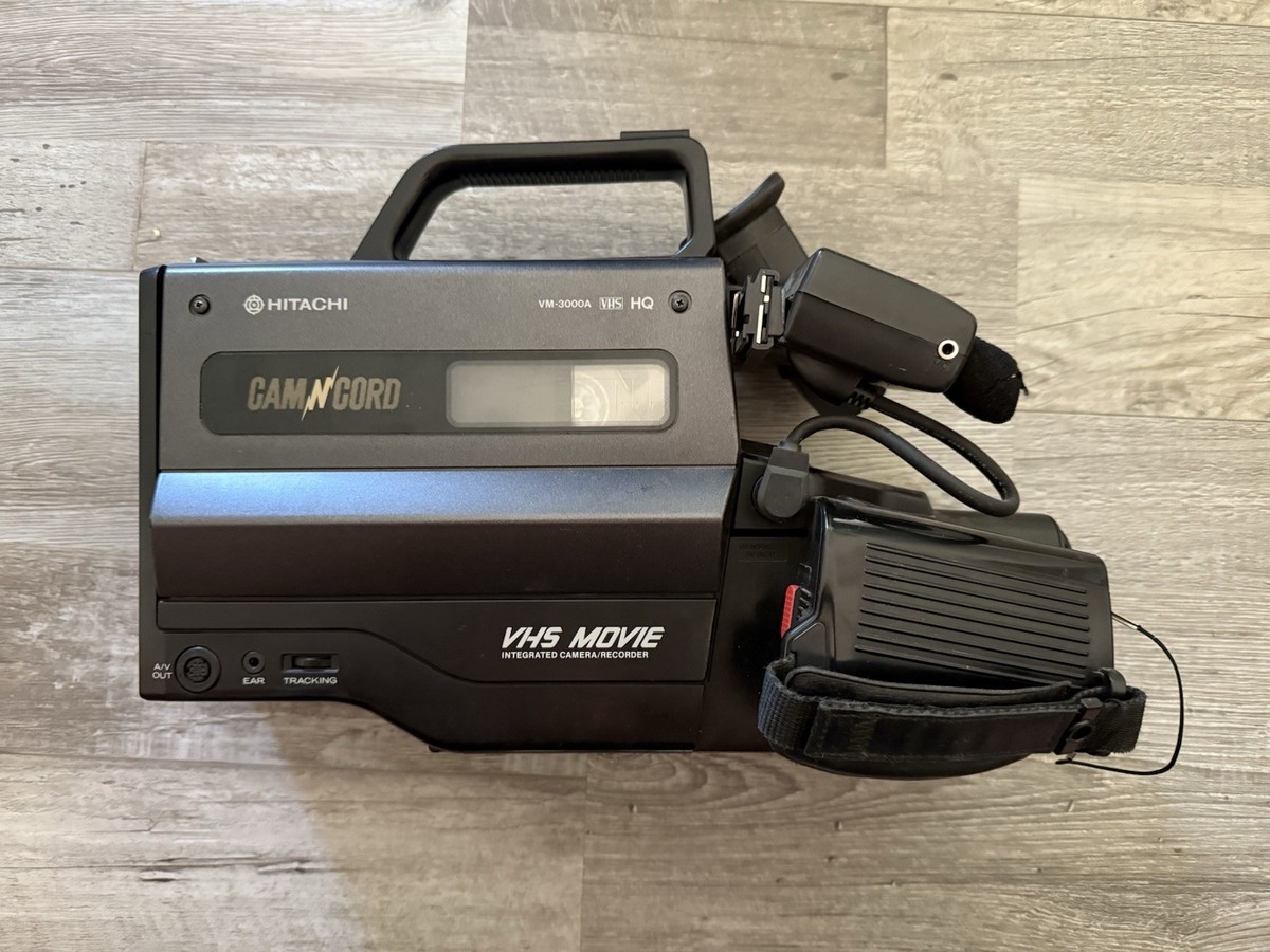 Hitachi ビンテージ　平成レトロ VM-3700A VHS ビデオカメラ Hitachi ビンテージ 平成レトロ VM-3700A VHS ビデオカメラ
