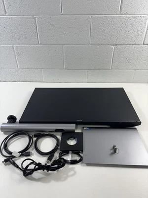 ASUS ProArt Display 32" Professional Monitor (LCD Damage) (READ) - Image 1 of 4