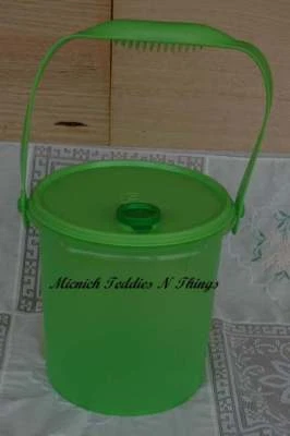 TUPPERWARE LIME GREEN 5L DRINK WATER CONTAINER CARRIER BUCKET - Image 1 of 2