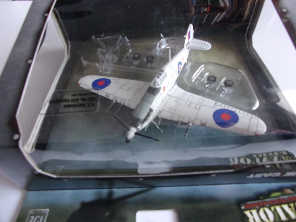 1/72 AVION  FORCES OF VALOR  85429  UK HURRICANE RAF WWII  NEUF BOITE D ORIGINE - Photo 1/1