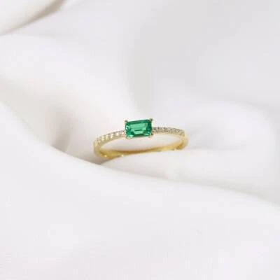 0,40 Ct Smaragd & Laborgezüchtete Diamanten Krappenring 10k Massiv Gelbgold - Bild 1 von 4