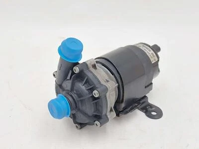 Bomba de agua refrigerante Mercedes Clase GL63 13-16 0392022010 166 Tipo 143K KMS Foto 1 de 4