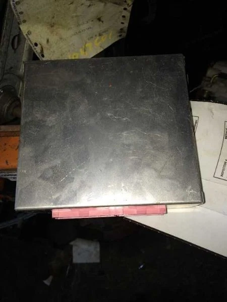 96 CHASIS DEVILLE MÓDULO DE TEMPERATURA ECM TABLERO DERECHO  Foto 1 de 2