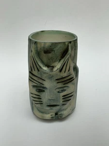 RARE Vintage Carn Cornwall Studio Pottery Green 15cm Cat Vase, N70, Penzance VGC - Picture 1 of 17