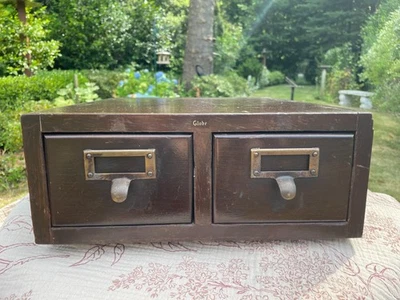 Antiguo 2 cajones catálogo de tarjetas Globe Wernicke archivador biblioteca Foto 1 de 4