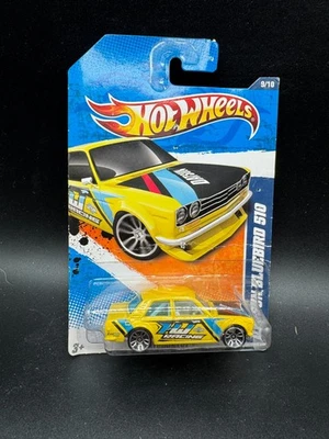 Hot Wheels Nightburnerz 9/10 Datsun Bluebird 510 2011 en amarillo T Foto 1 de 3