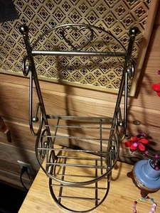 Mini Estante Decorativo de Latón Vintage | Estante de Alambre/Soporte para Plantas Diseño Corazón - Imagen 1 de 3