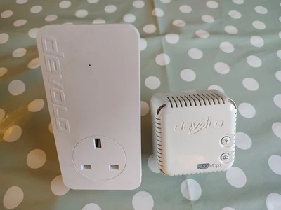Devolo dLAN® 500 WiFi MT:2504 mains networking ethernet extender adaptor - Image 1 of 4