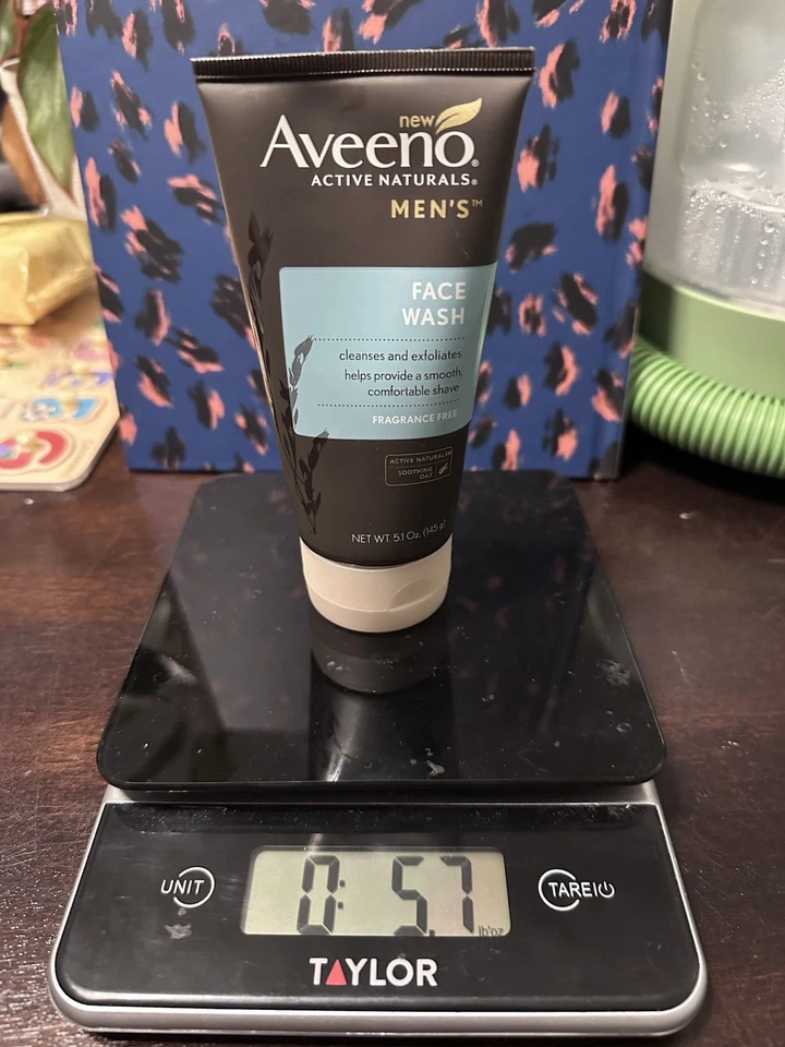 Aveeno Active Naturals мужской отшелушивающий крем для лица без запаха 5,1 унции - Изображение 1 из 2