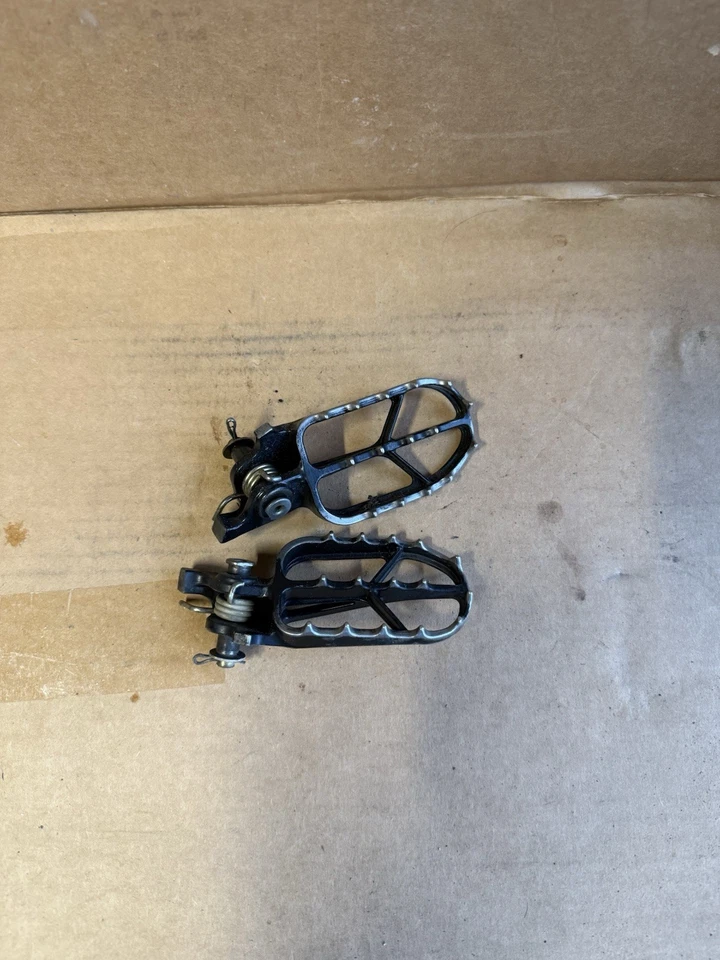 Clavijas de pie Honda Crf250r Foto 1 de 1