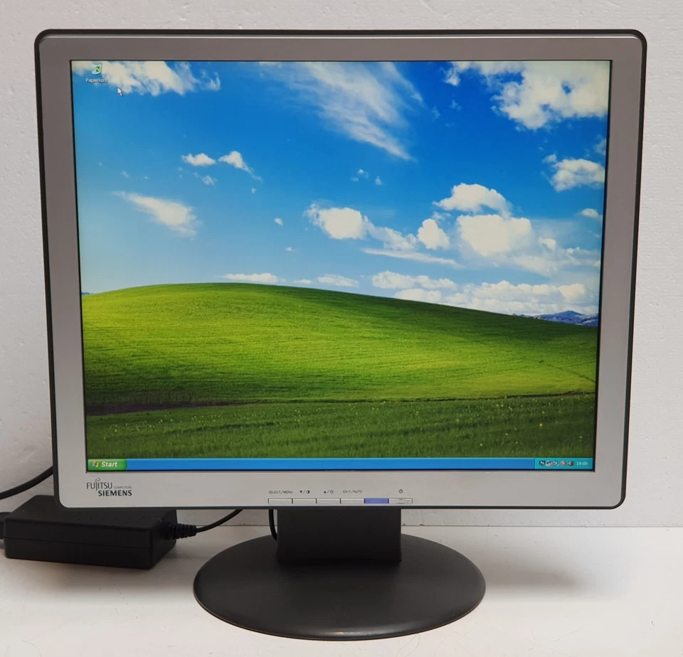 Fujitsu SIEMENS T17-2 17 Zoll Alte Monitor mit VGA Bildschirm Für Windows 95 98 - Bild 1 von 4