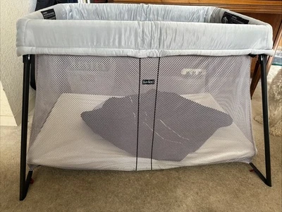 BABYBJORN 040248US Travel Crib Light Portable Playpen EUC - Image 1 of 3